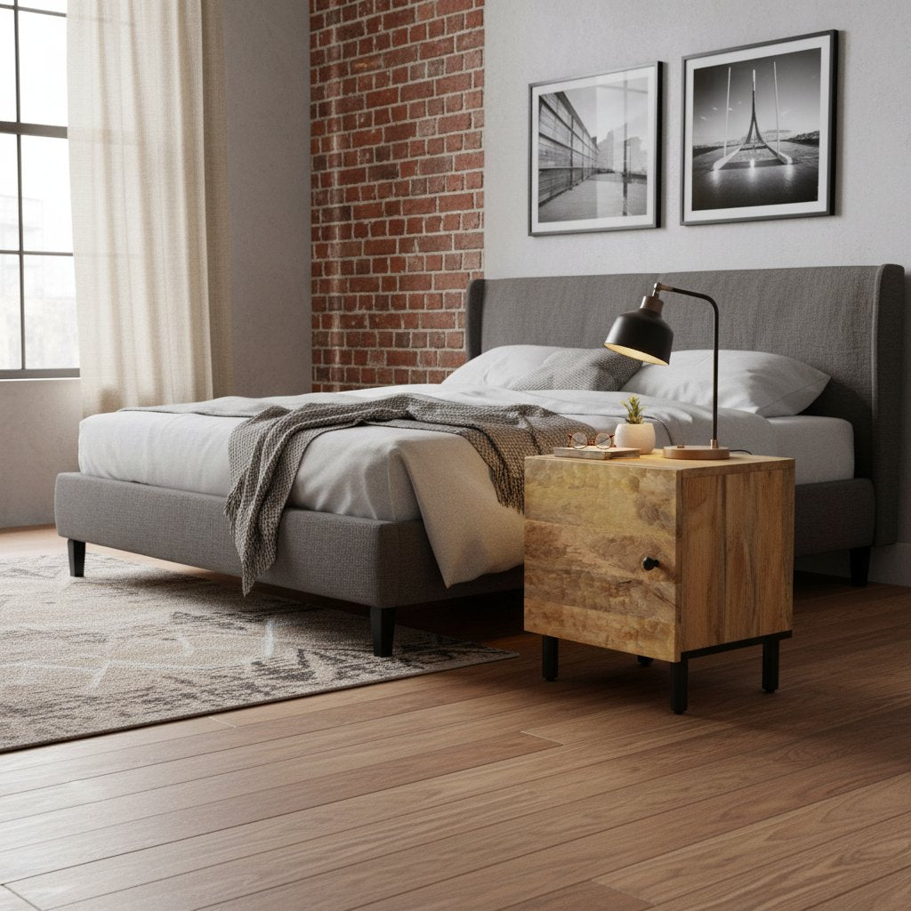 Table de Nuit Industrielle en Bois de Manguier Naturel