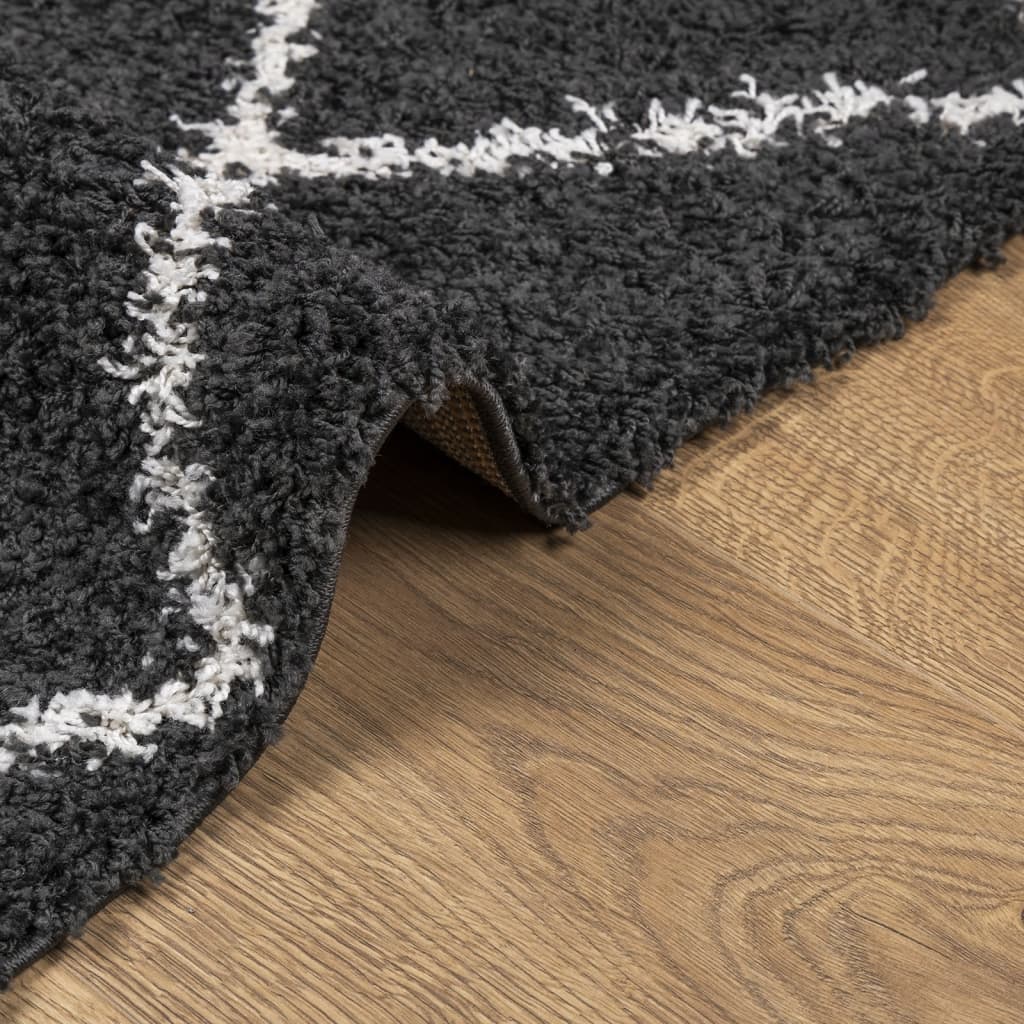 Tapis Shaggy À Poils Longs Moderne Noir Et Crème-La-Fabrique-Industrielle